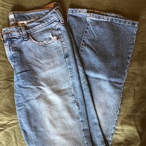 Women’s Levi Jeans 12 Tall